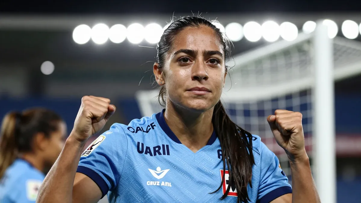 Cruz Azul's women's team beat Querétaro, América plans reinforcements for the derby, and an influencer was removed from...