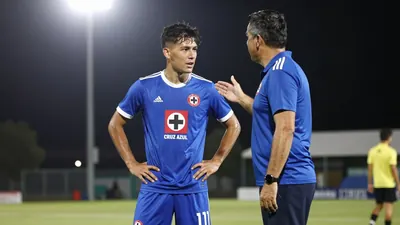 Gabriel Fernández, conocido como 'El Toro', ha hablado sobre su futuro en Cruz Azul y ha reconocido que su deseo es...