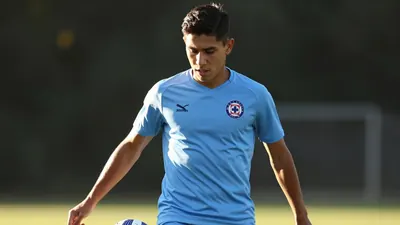 Cruz Azul acuerda la venta de Erik Lira al Mónaco por 8 millones de euros, mientras el equipo femenil cae en su debut y...