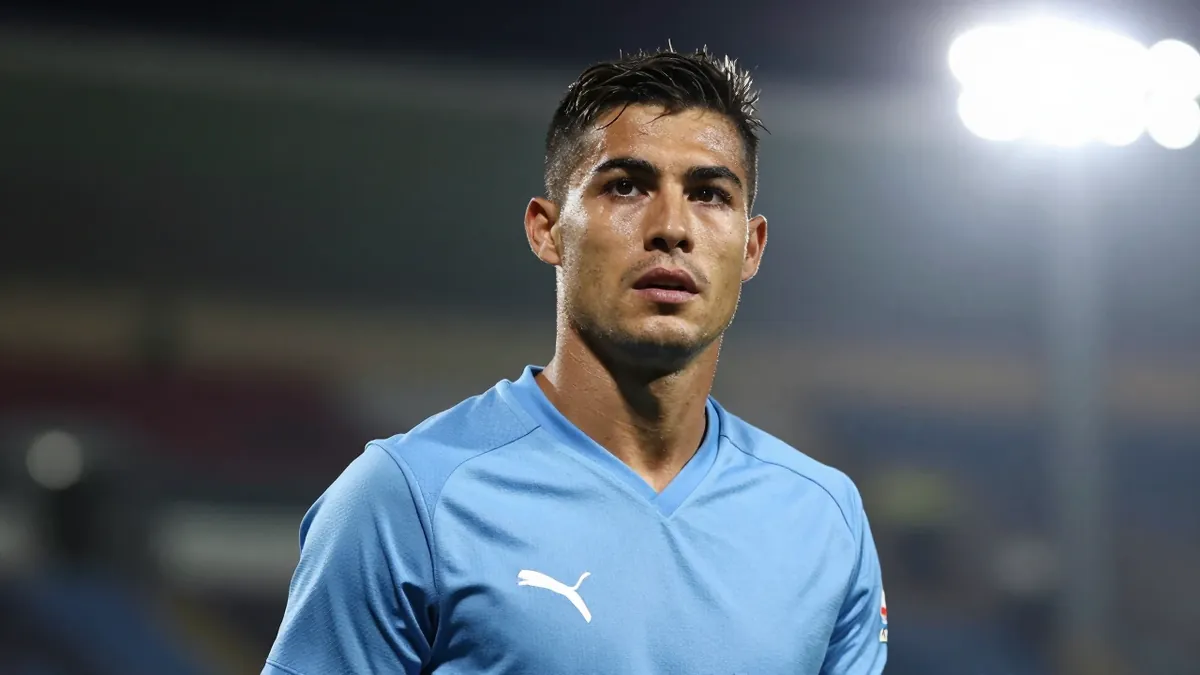 Cruz Azul midfielder Erik Lira's move to AS Monaco collapsed at the last minute after the French club failed to free a...