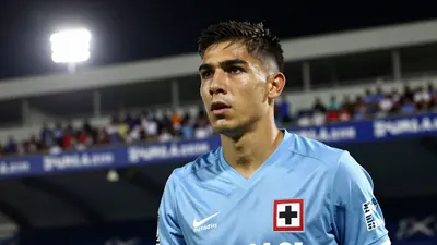 El técnico de Cruz Azul incluye al defensa Joel Huiqui entre los suplentes para el partido de la Jornada 7 del Apertura...